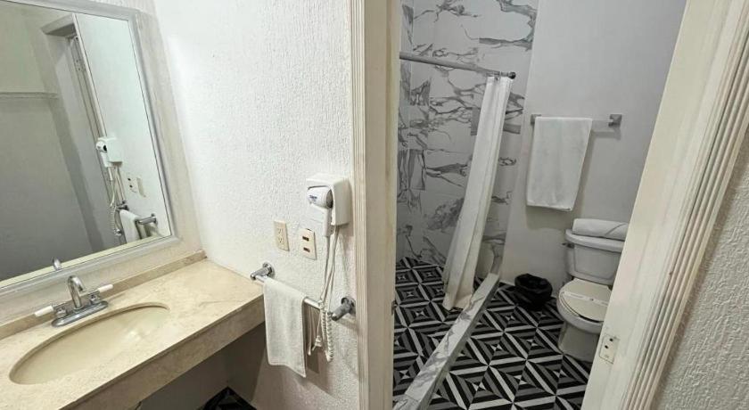 Hotel Del Valle Inn Pachuca Екстер'єр фото